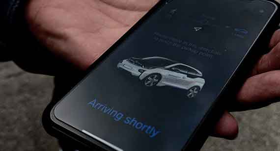 bmw smartphone summon app